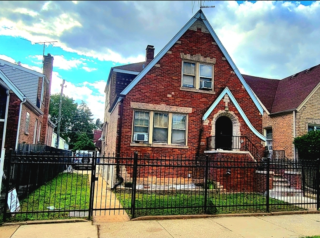 5254 S SACRAMENTO Avenue, Chicago, IL 60632