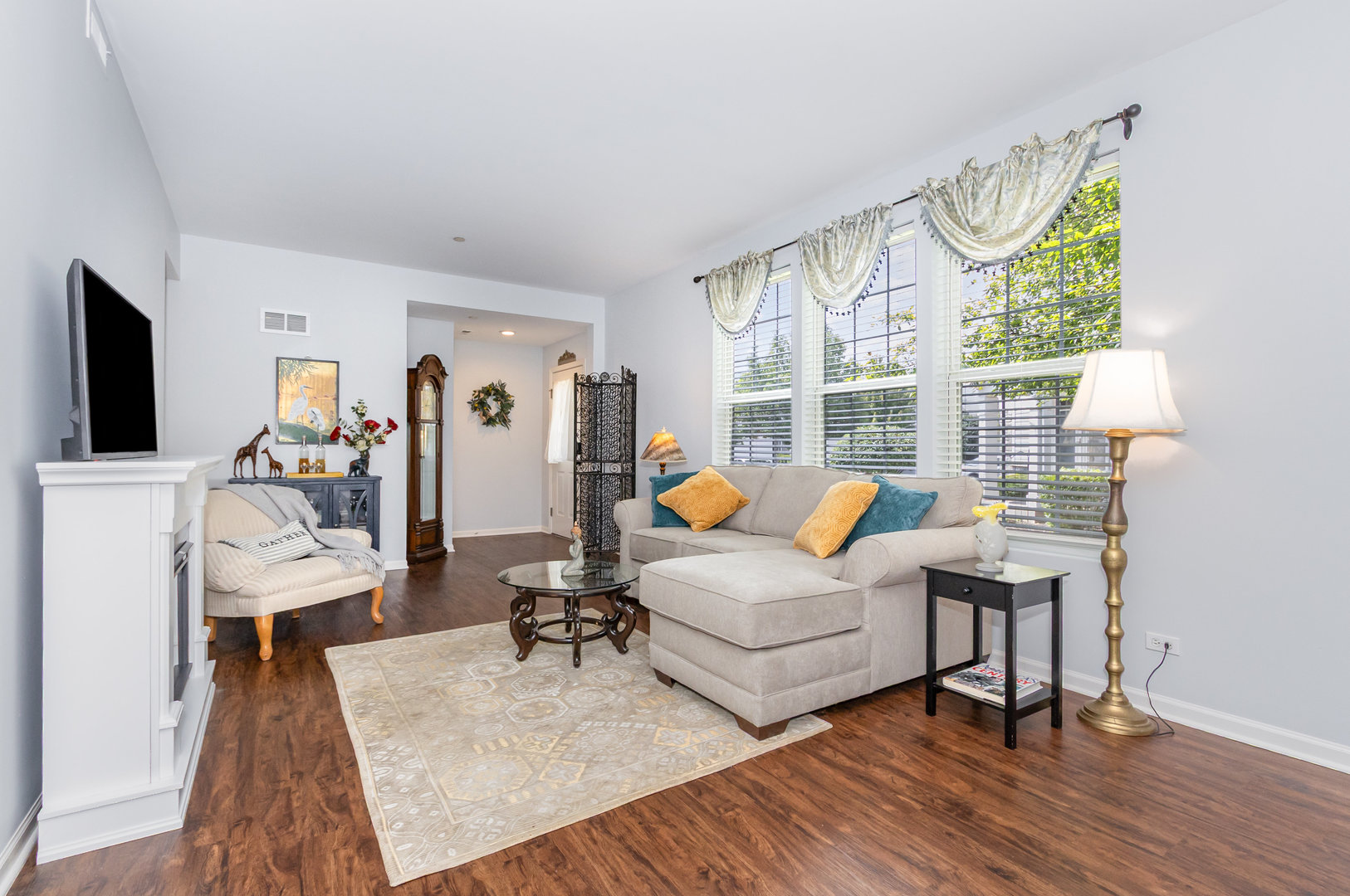 421 Valentine Way #421, Oswego, IL 60543