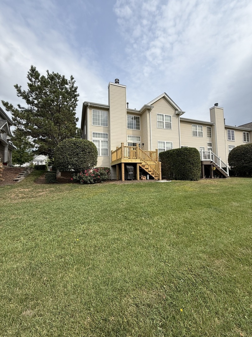 2345 Foxmoor Lane, Aurora, IL 60502