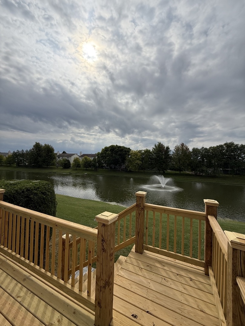 2345 Foxmoor Lane, Aurora, IL 60502