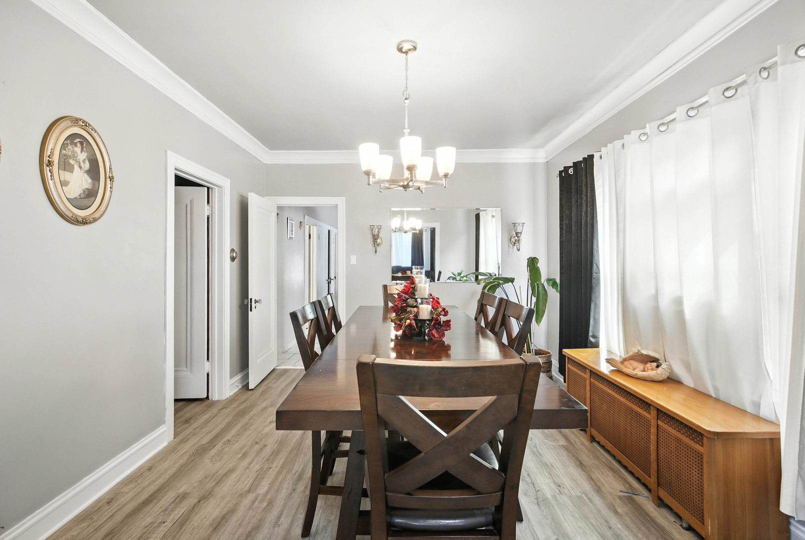 6235 S Komensky Avenue, Chicago, IL 60629