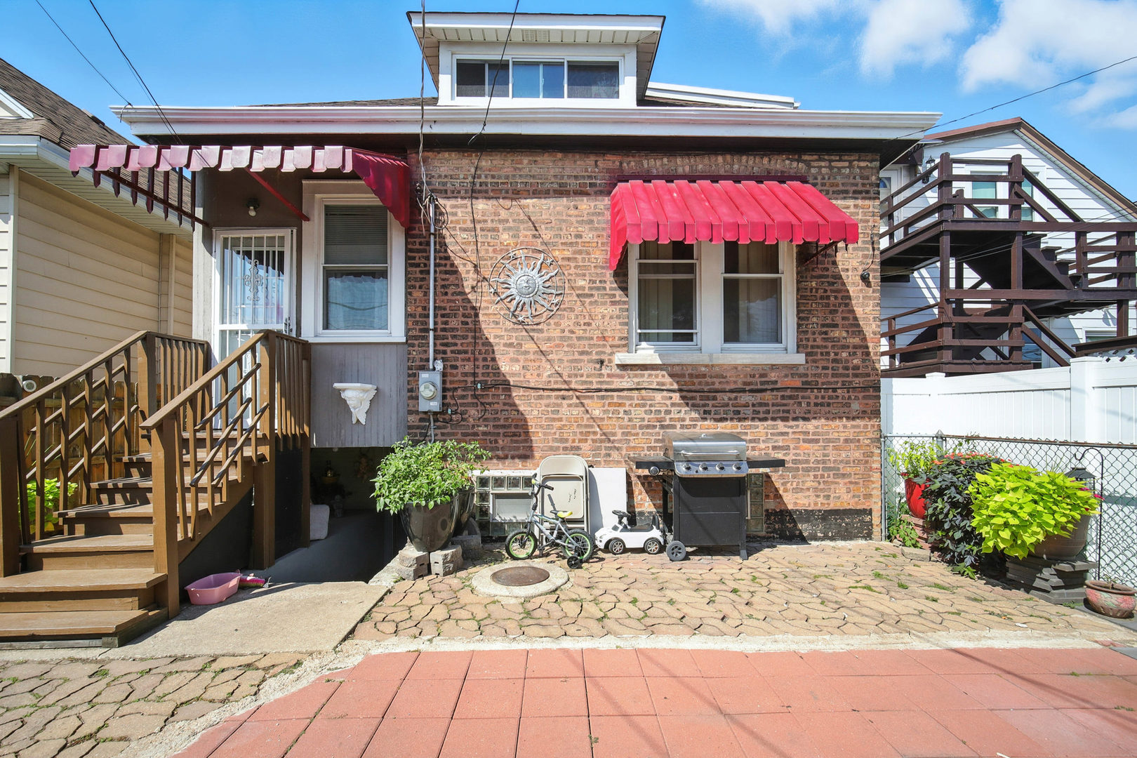 6235 S Komensky Avenue, Chicago, IL 60629