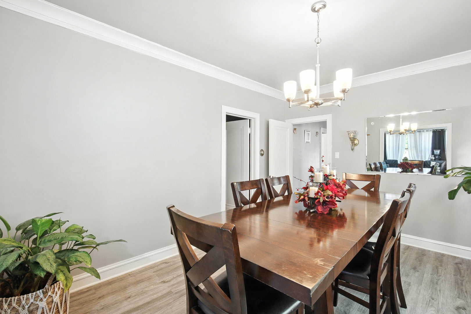 6235 S Komensky Avenue, Chicago, IL 60629