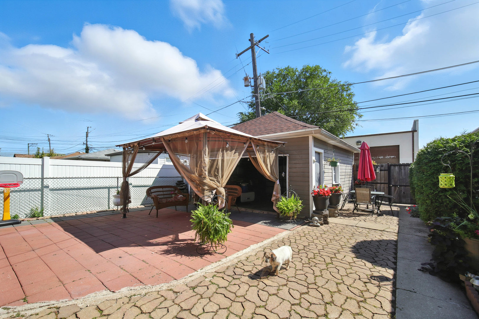 6235 S Komensky Avenue, Chicago, IL 60629