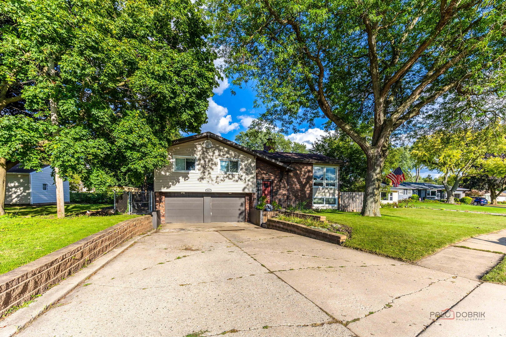 571 Nash Road, Crystal Lake, IL 60014