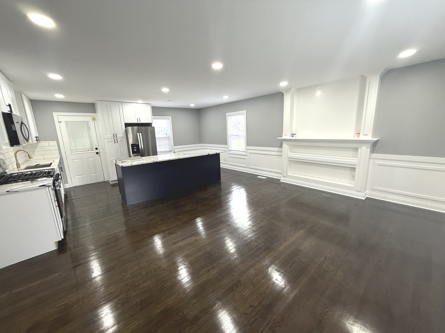 21607 Gailine Avenue, Sauk Village, IL 60411