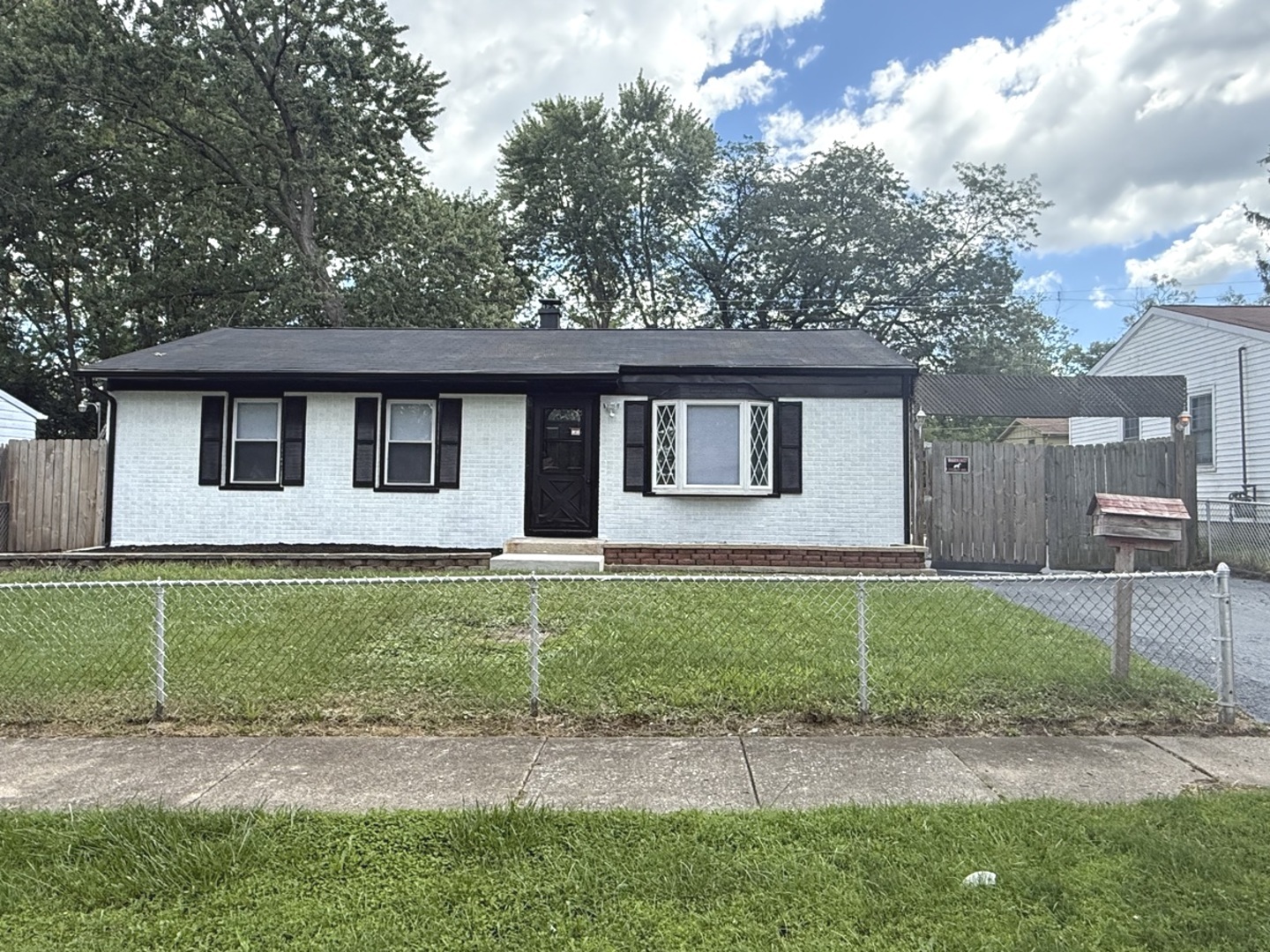 21607 Gailine Avenue, Sauk Village, IL 60411