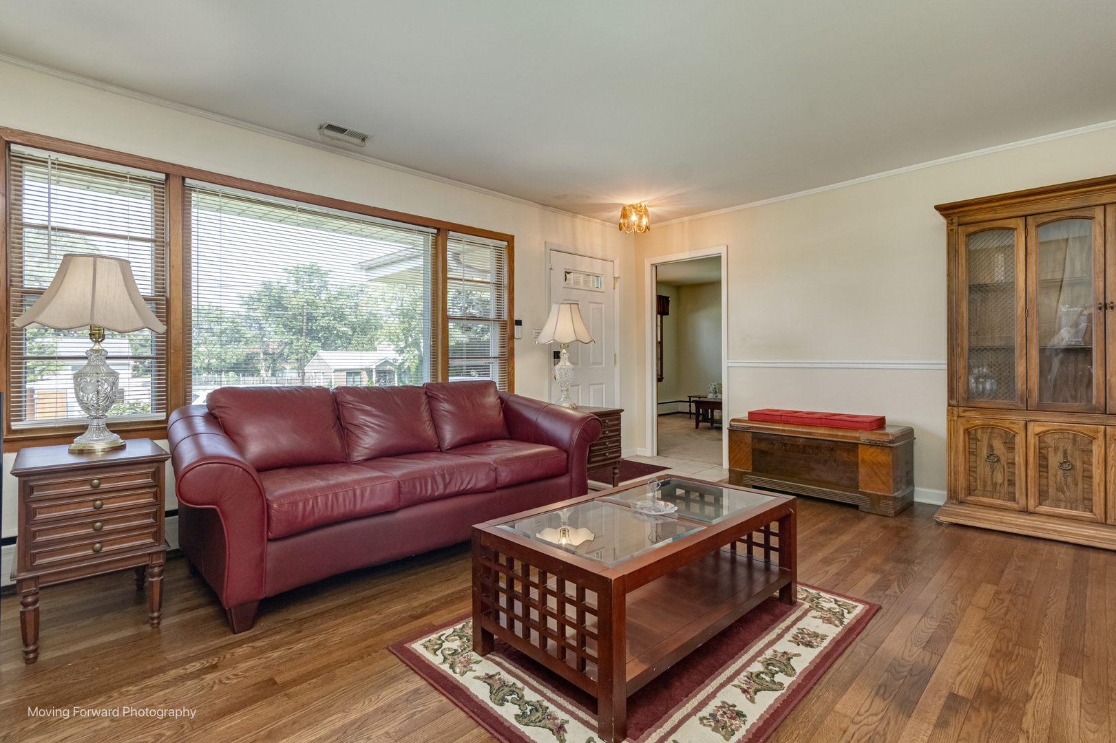 125 N Oak Leaf Drive, Addison, IL 60101