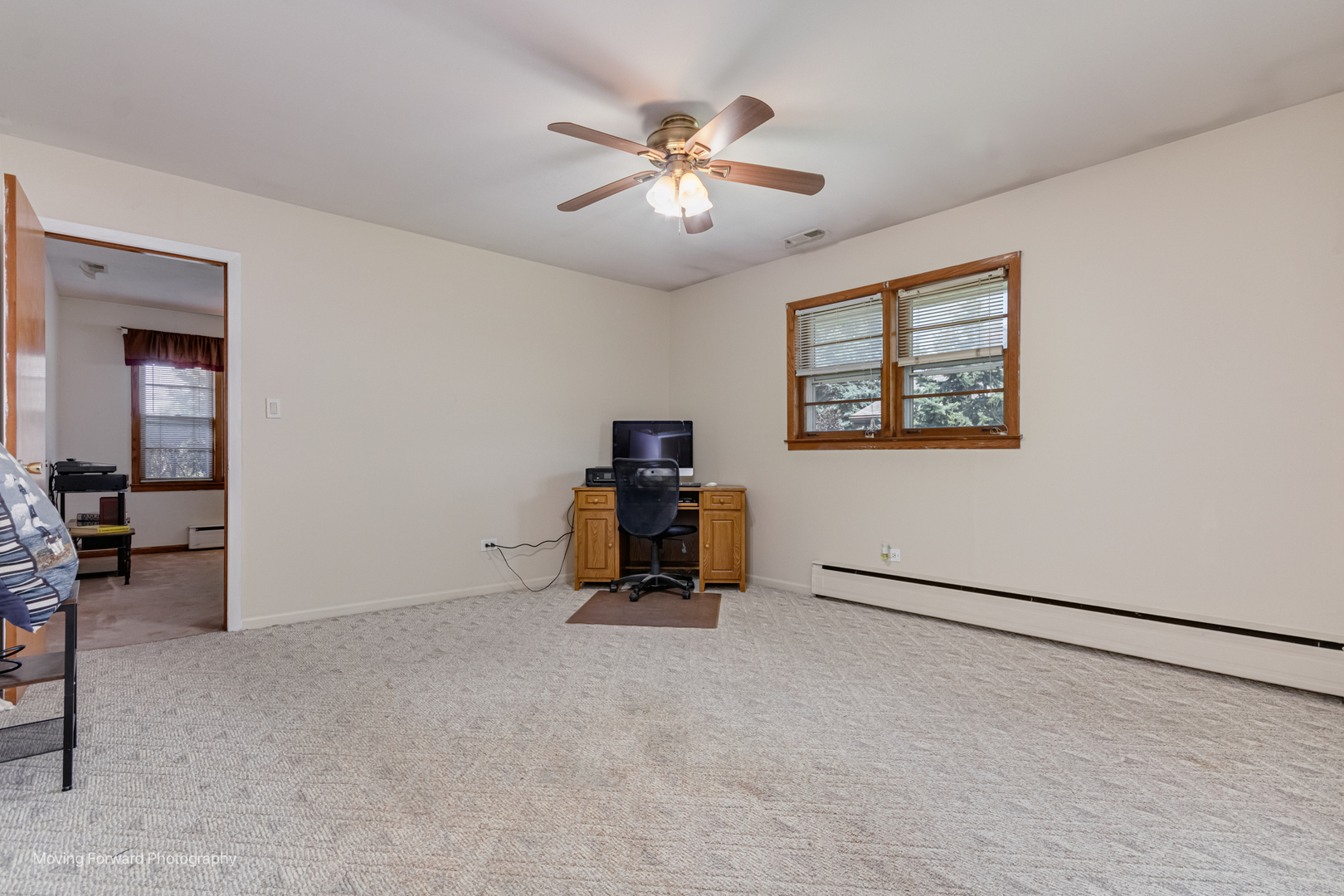 125 N Oak Leaf Drive, Addison, IL 60101