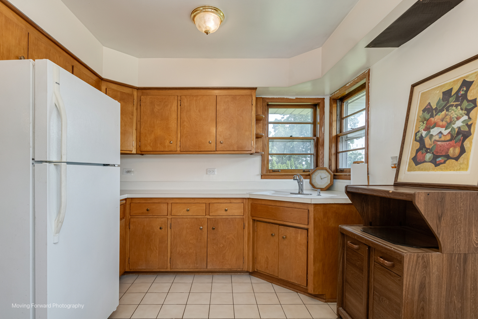 125 N Oak Leaf Drive, Addison, IL 60101