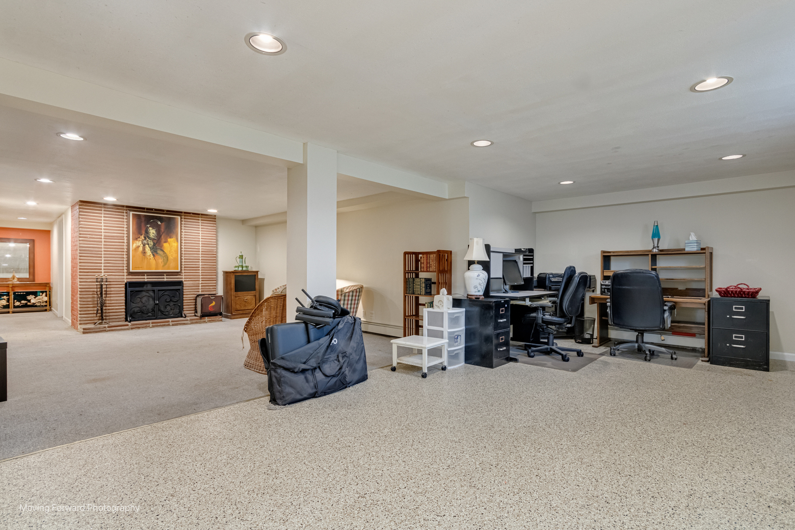 125 N Oak Leaf Drive, Addison, IL 60101