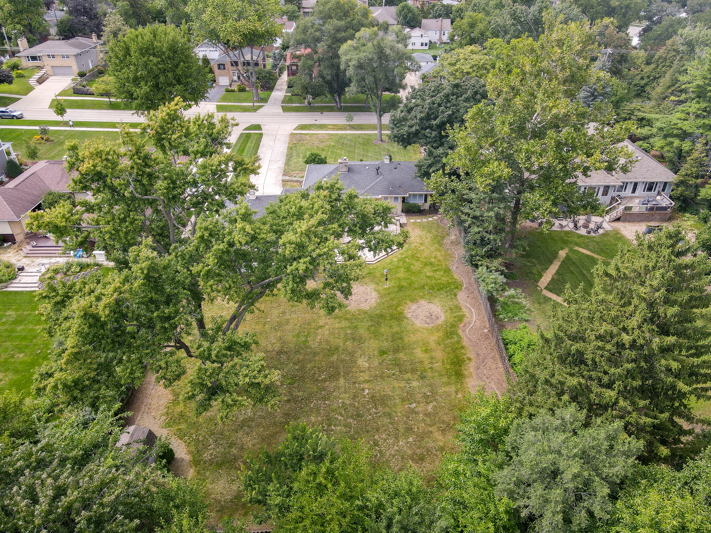 331 Lorraine Street, Glen Ellyn, IL 60137