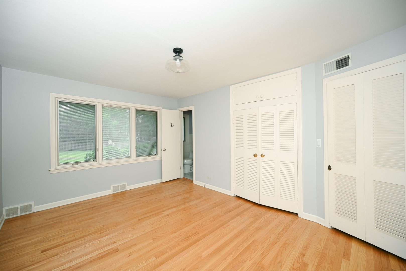 331 Lorraine Street, Glen Ellyn, IL 60137