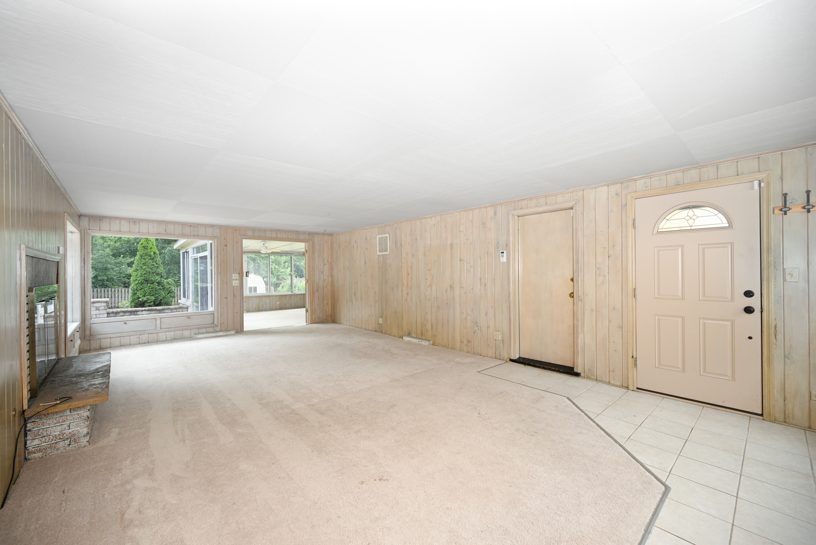 331 Lorraine Street, Glen Ellyn, IL 60137