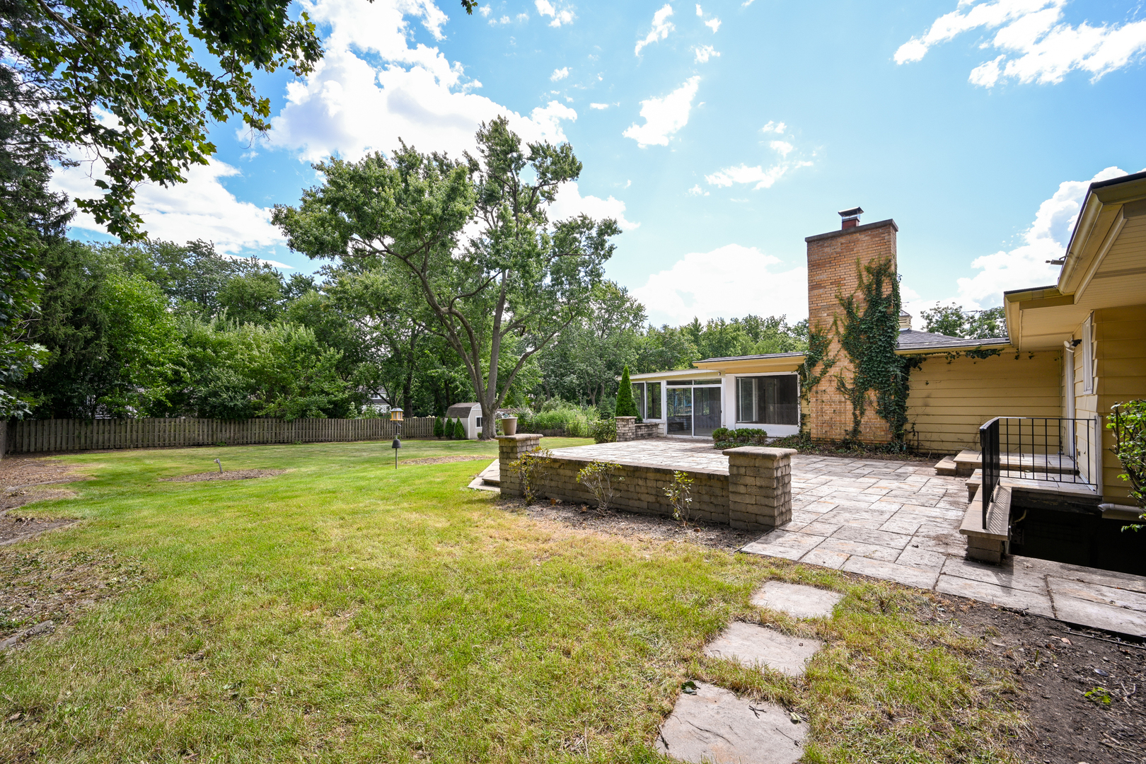 331 Lorraine Street, Glen Ellyn, IL 60137