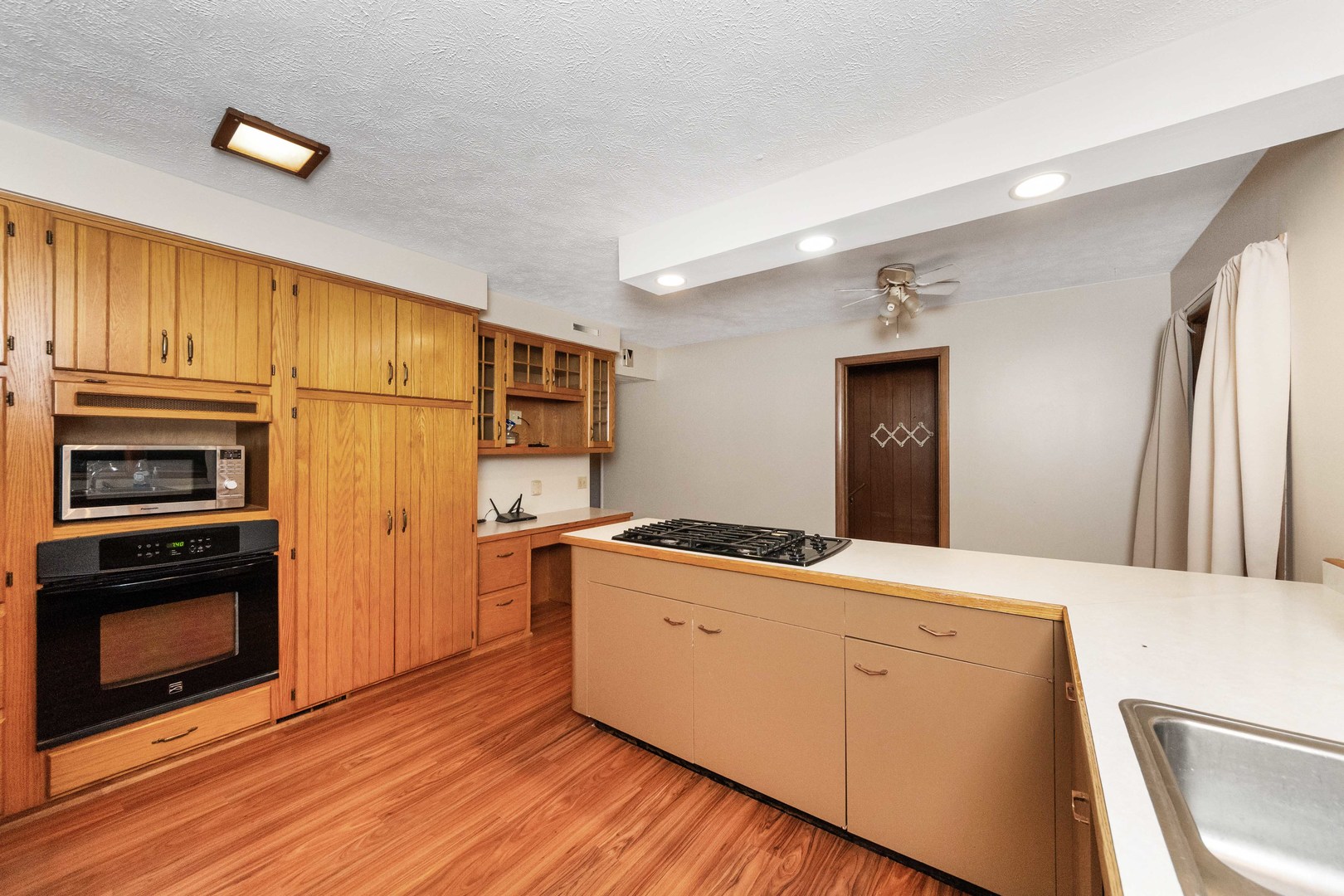 947 N 2nd Road, Dana, IL 61321