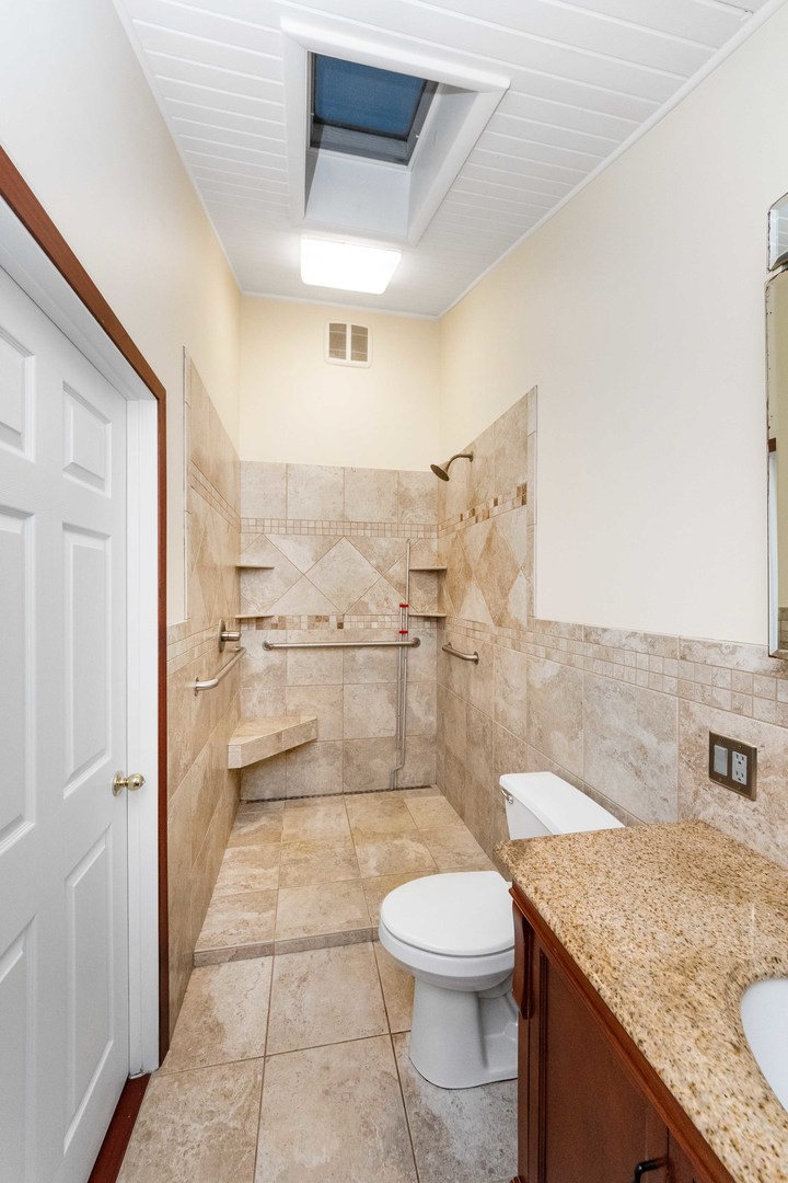 947 N 2nd Road, Dana, IL 61321