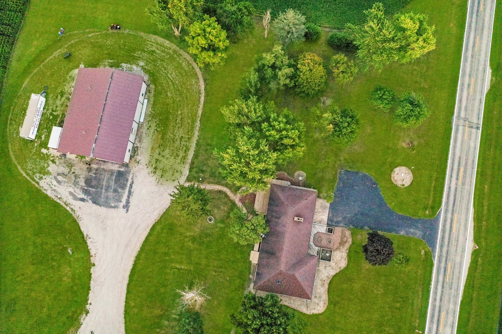 947 N 2nd Road, Dana, IL 61321