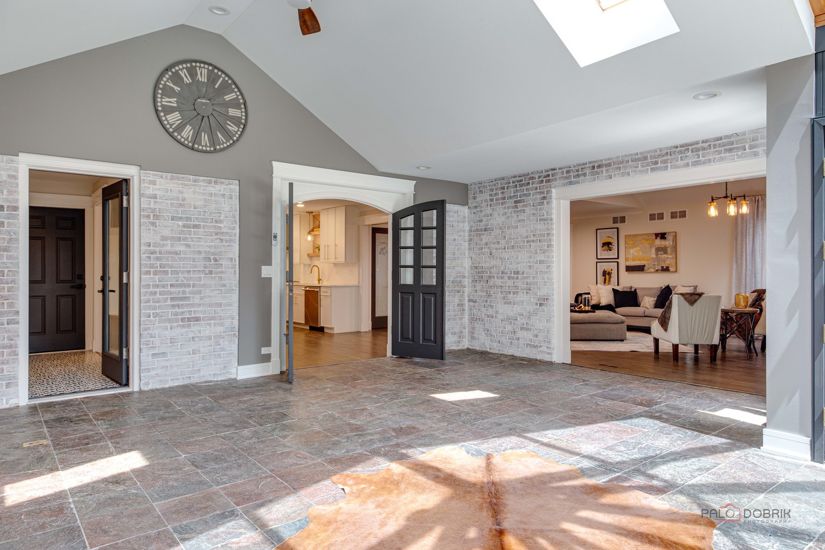 2221 Donegal Drive, Darien, IL 60561