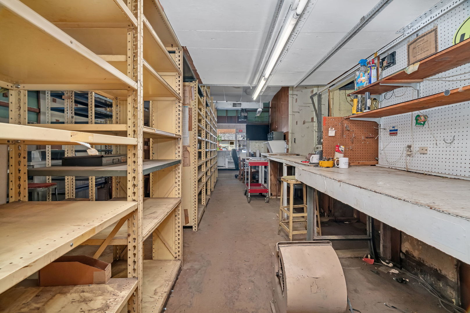 224 E Cass Street, Joliet, IL 60432
