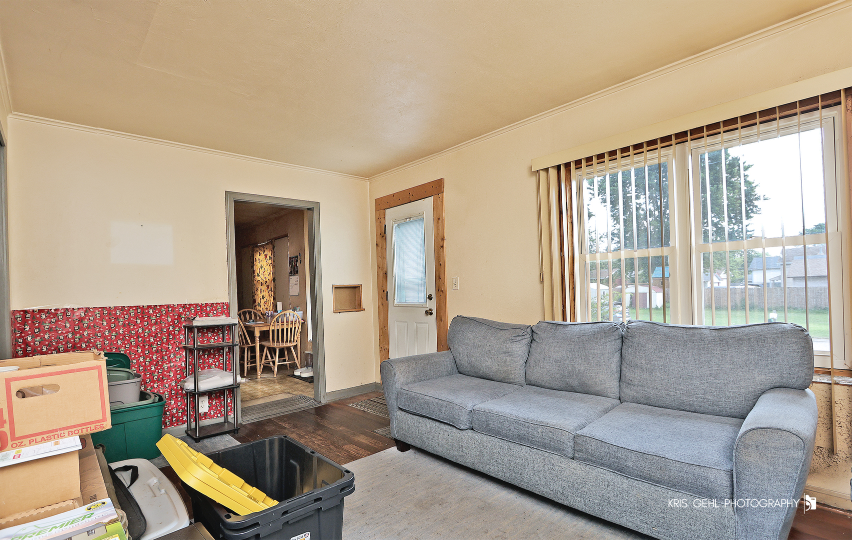 1318 Leslie Avenue, Round Lake Beach, IL 60073