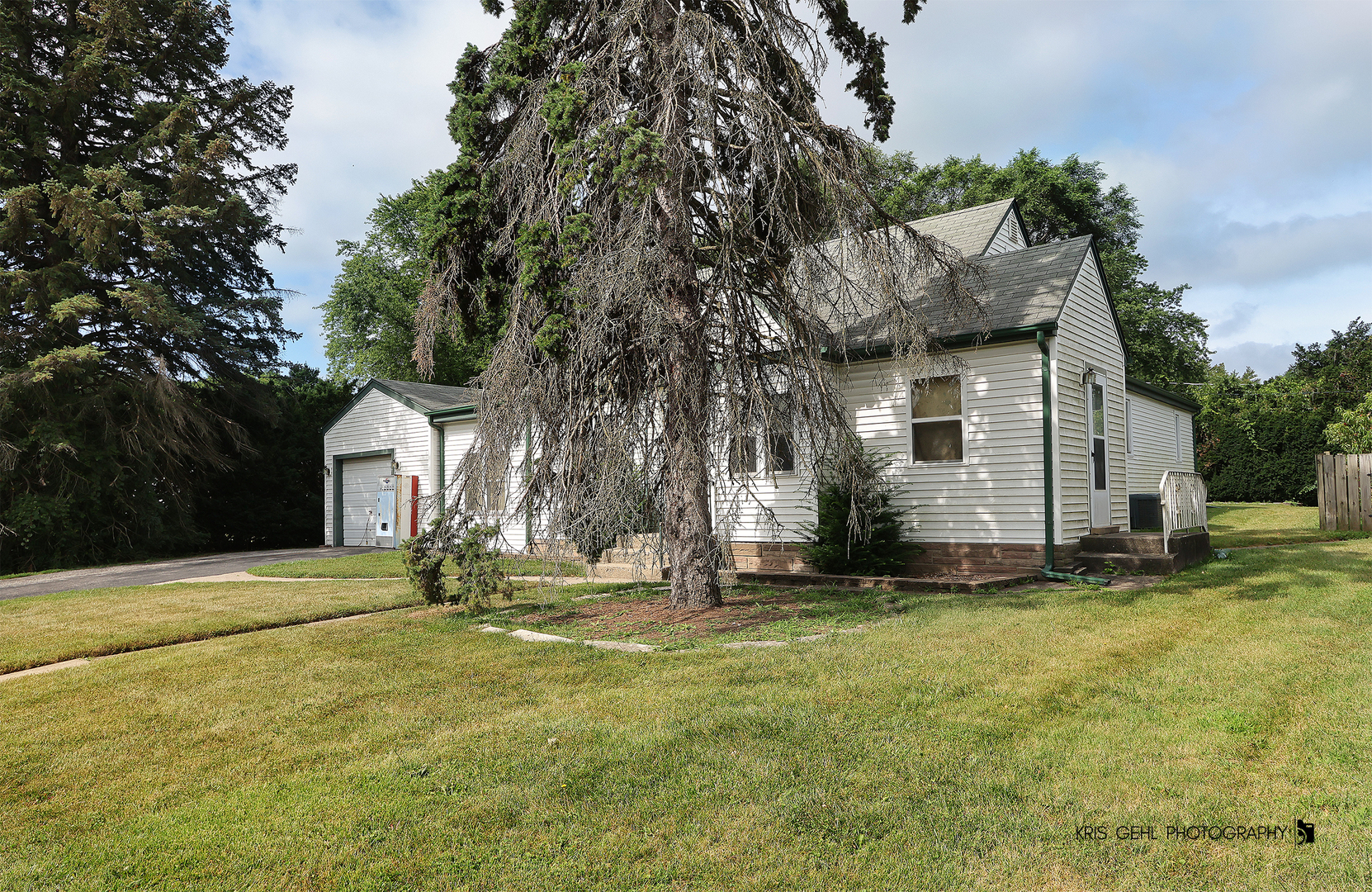 1318 Leslie Avenue, Round Lake Beach, IL 60073