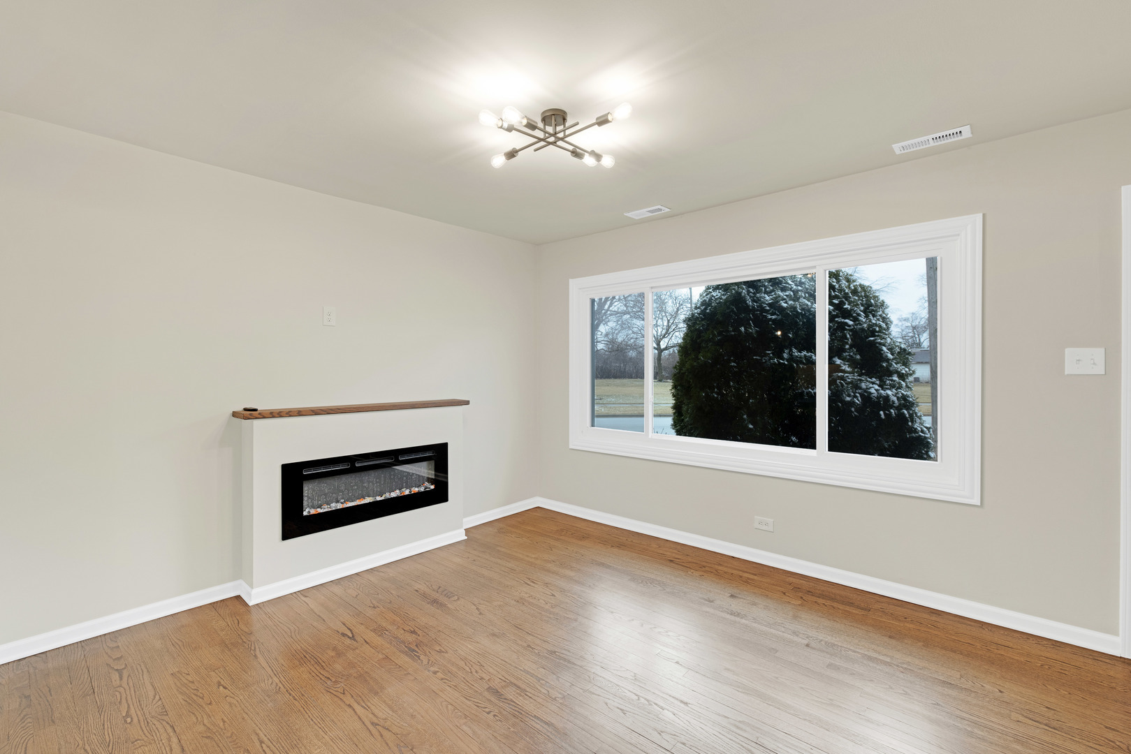 6831 S 79th Avenue, Bridgeview, IL 60455