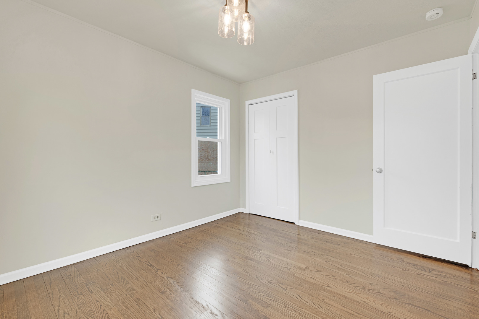 6831 S 79th Avenue, Bridgeview, IL 60455