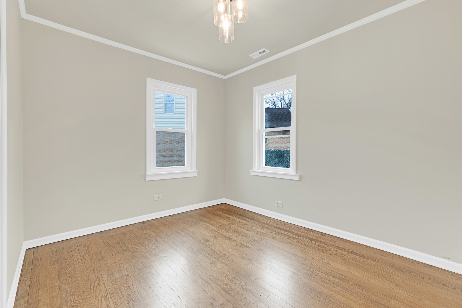 6831 S 79th Avenue, Bridgeview, IL 60455