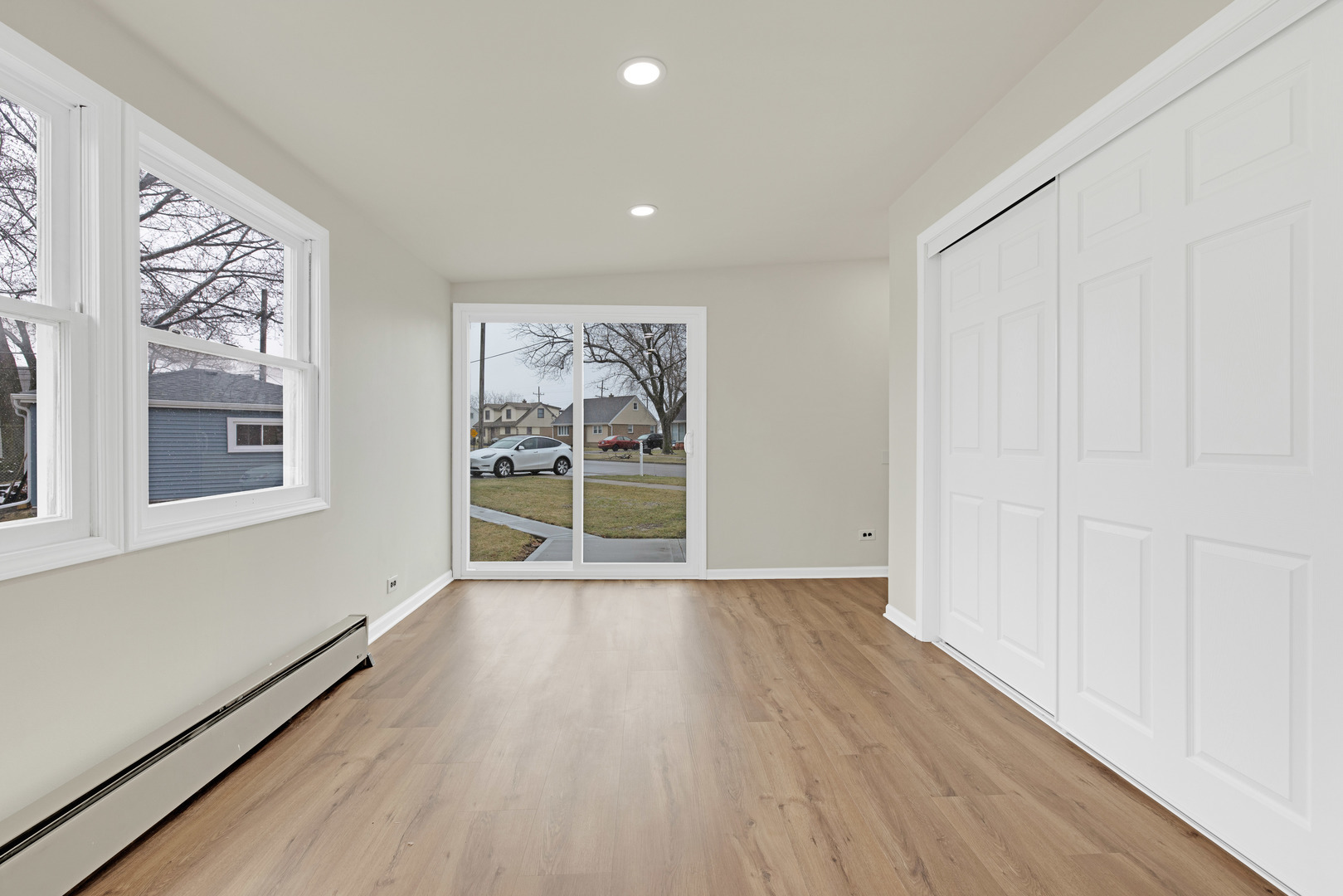 6831 S 79th Avenue, Bridgeview, IL 60455
