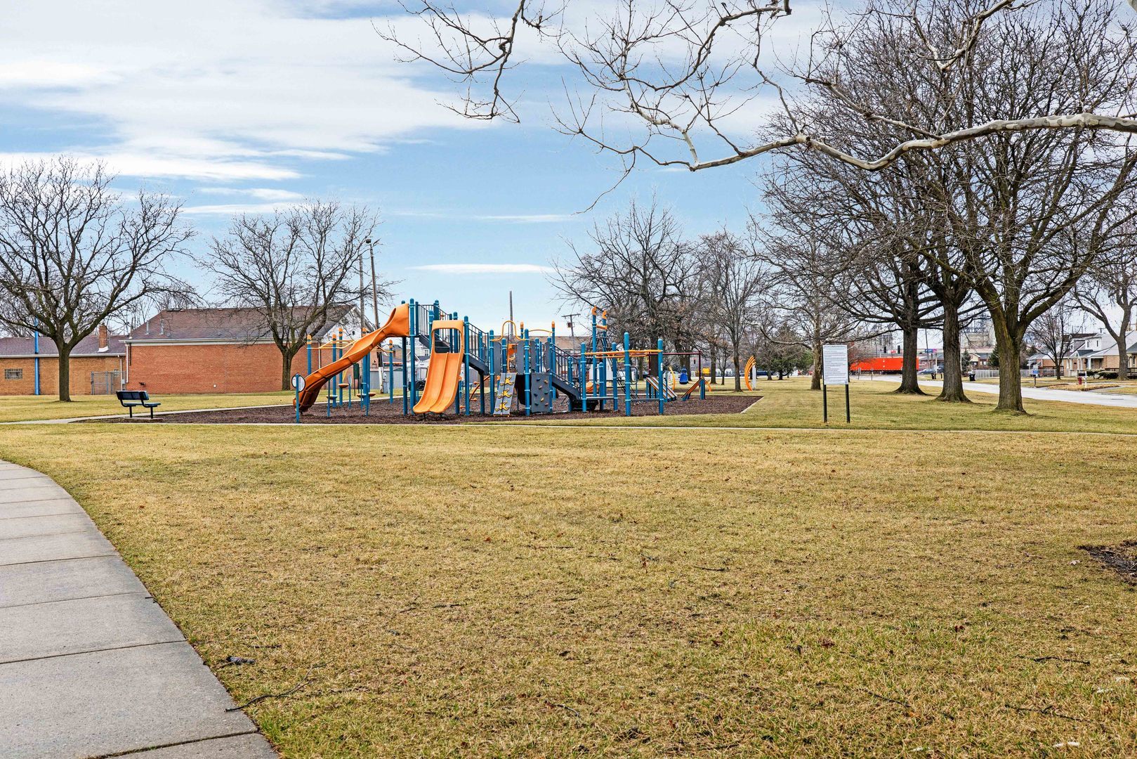 6831 S 79th Avenue, Bridgeview, IL 60455