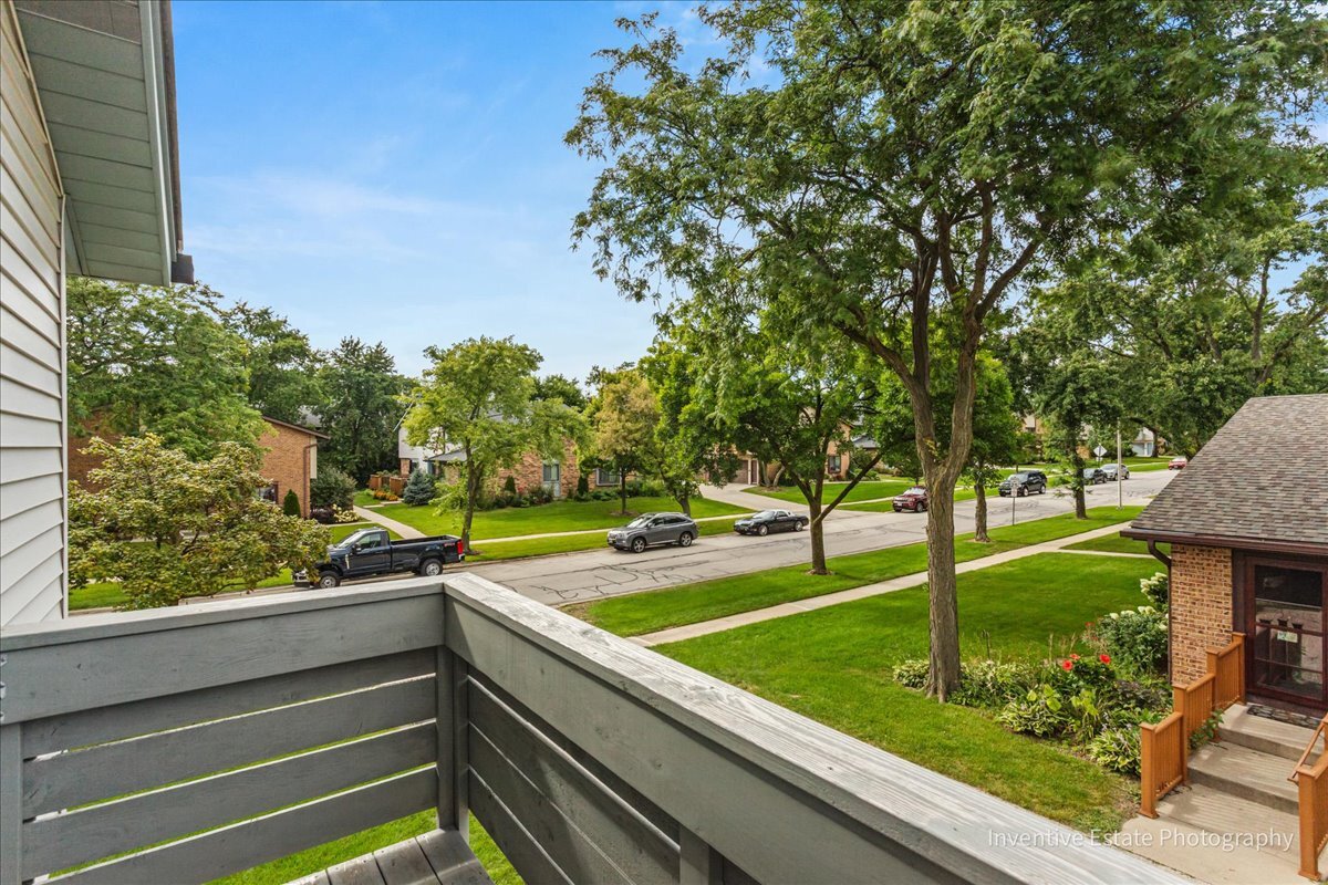 8337 Portsmouth Drive #D, Darien, IL 60561