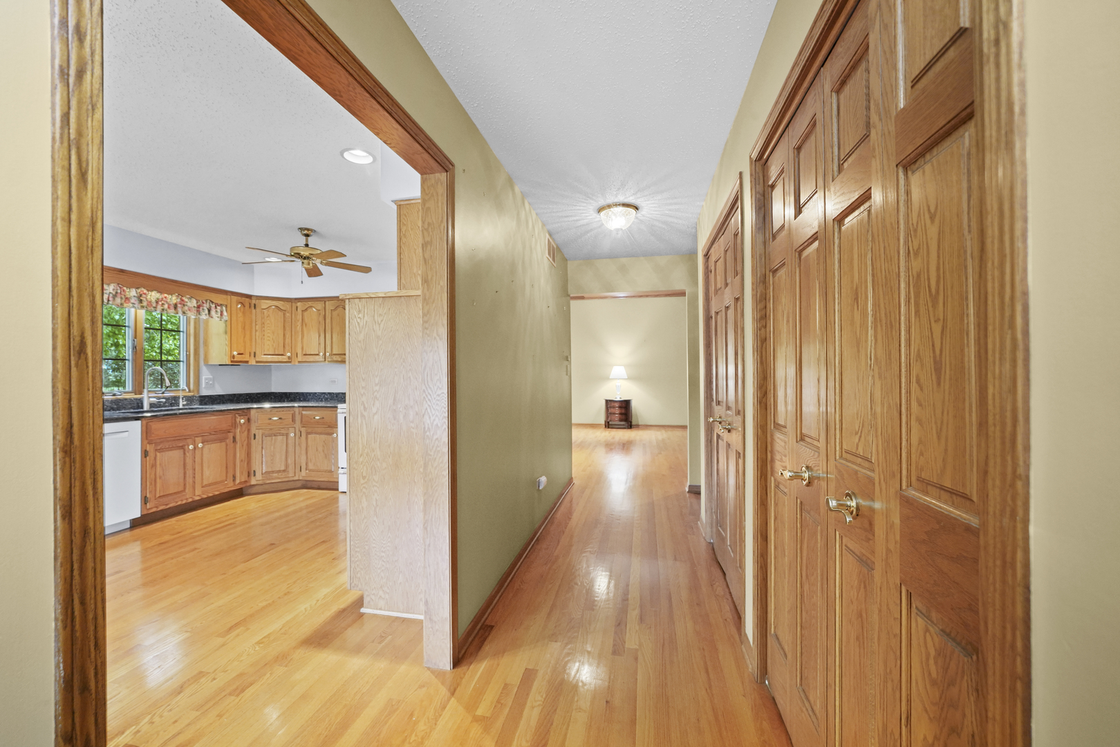 9366 Fox Run Circle, Frankfort, IL 60423