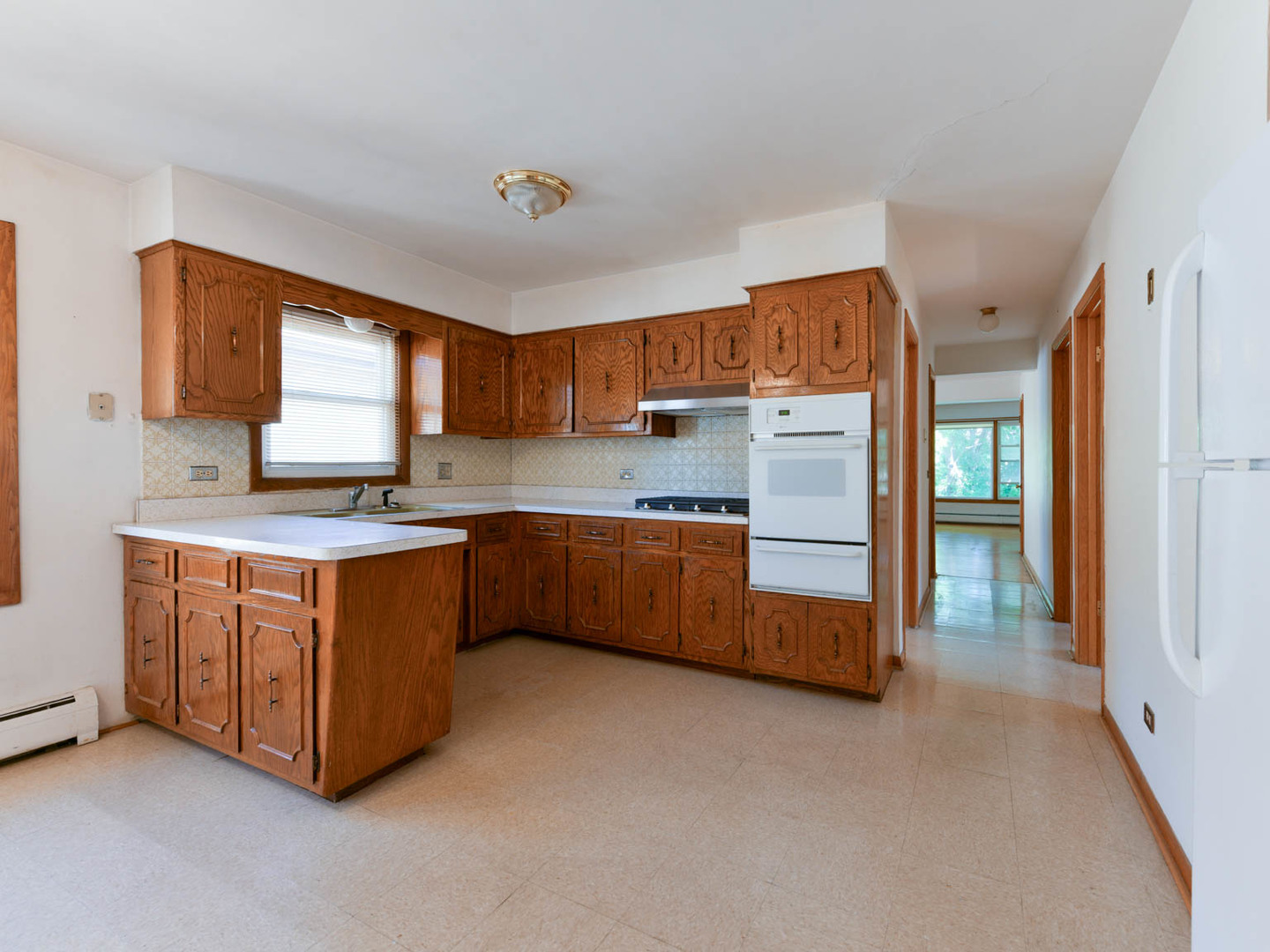 8645 W Summerdale Avenue, Chicago, IL 60656