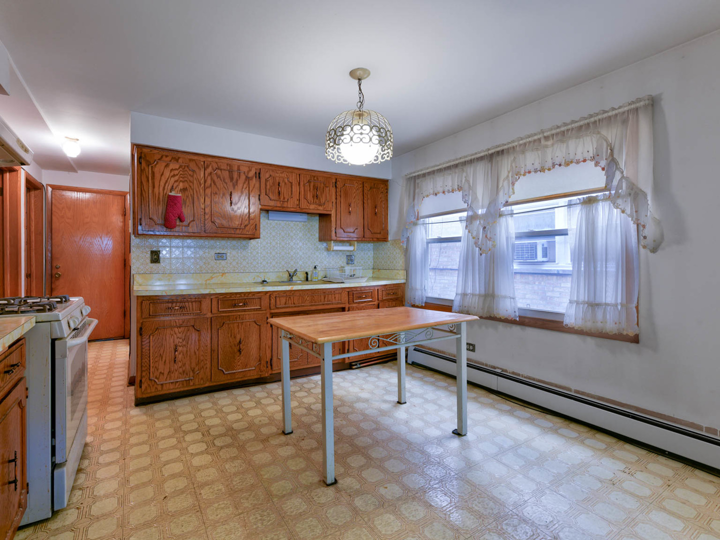 8645 W Summerdale Avenue, Chicago, IL 60656