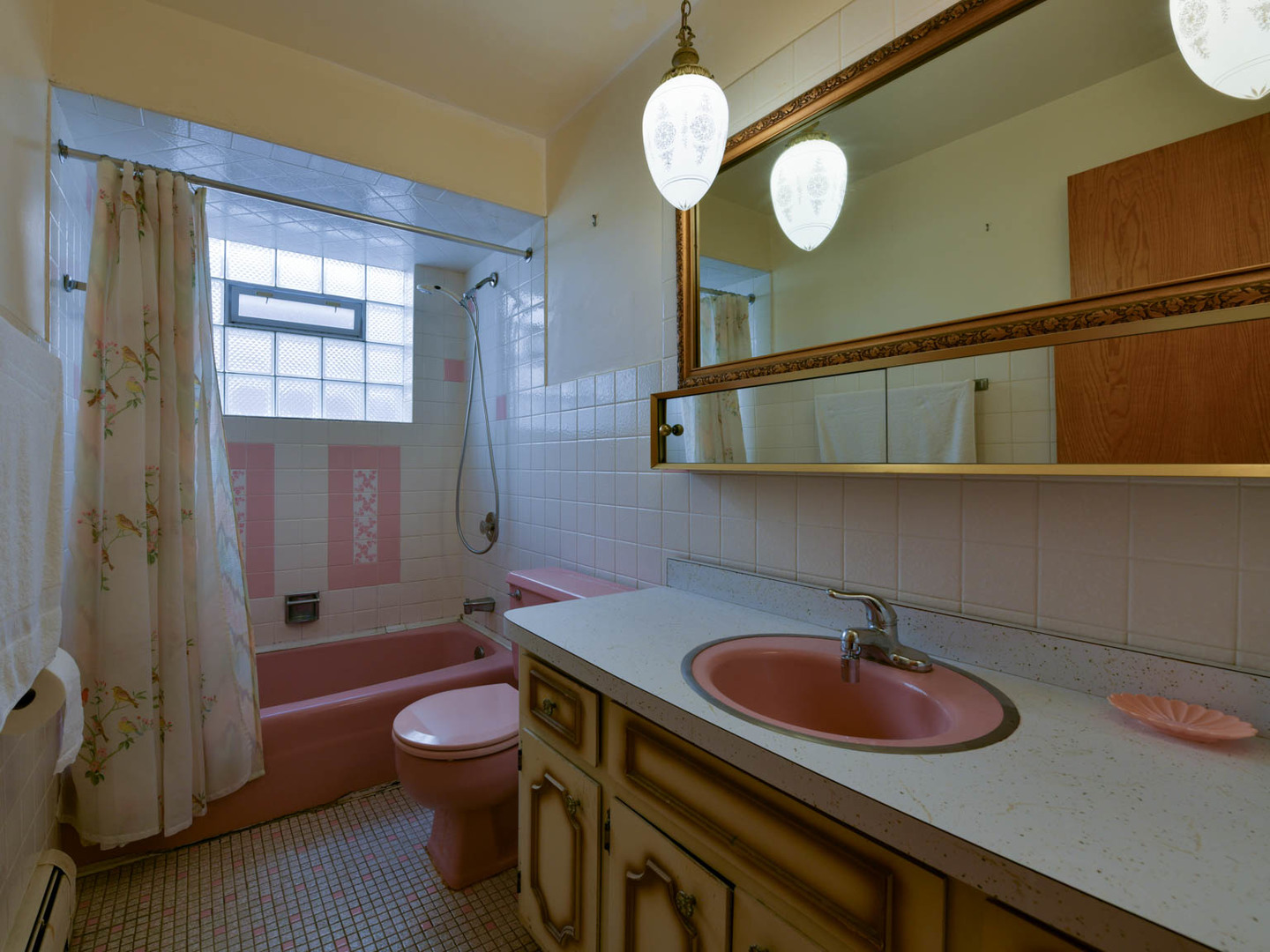 8645 W Summerdale Avenue, Chicago, IL 60656