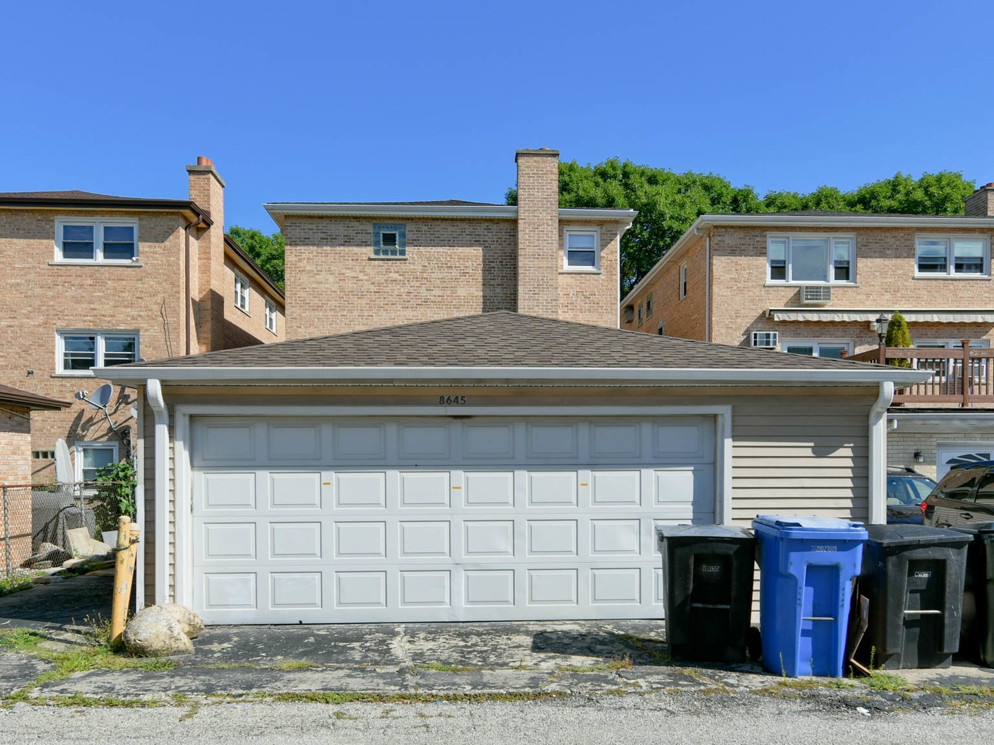 8645 W Summerdale Avenue, Chicago, IL 60656