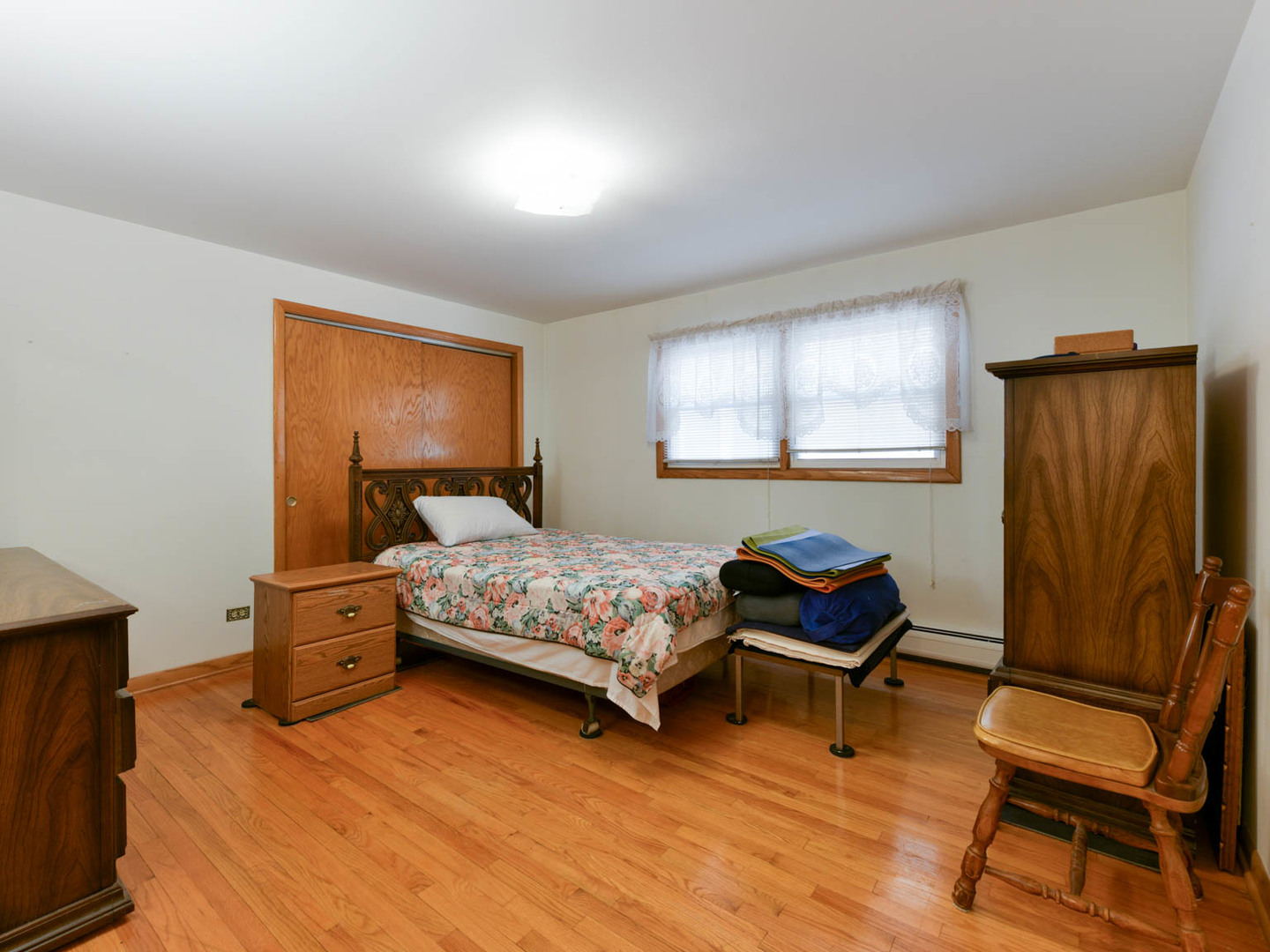8645 W Summerdale Avenue, Chicago, IL 60656