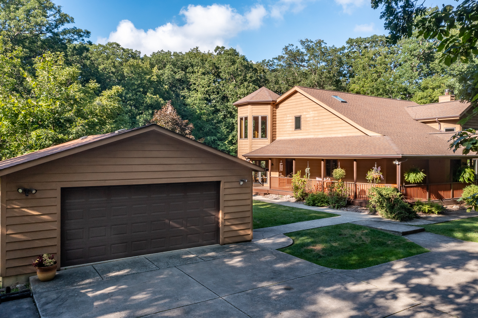 3530 E Challas Entrance, Crete, IL 60417