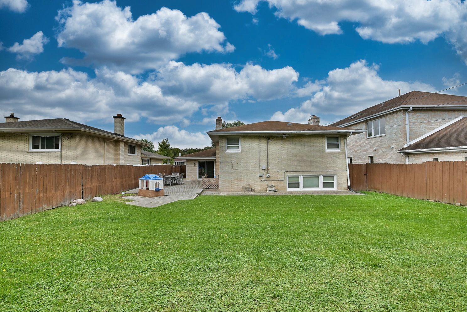 2634 S Stratford Avenue, Westchester, IL 60154
