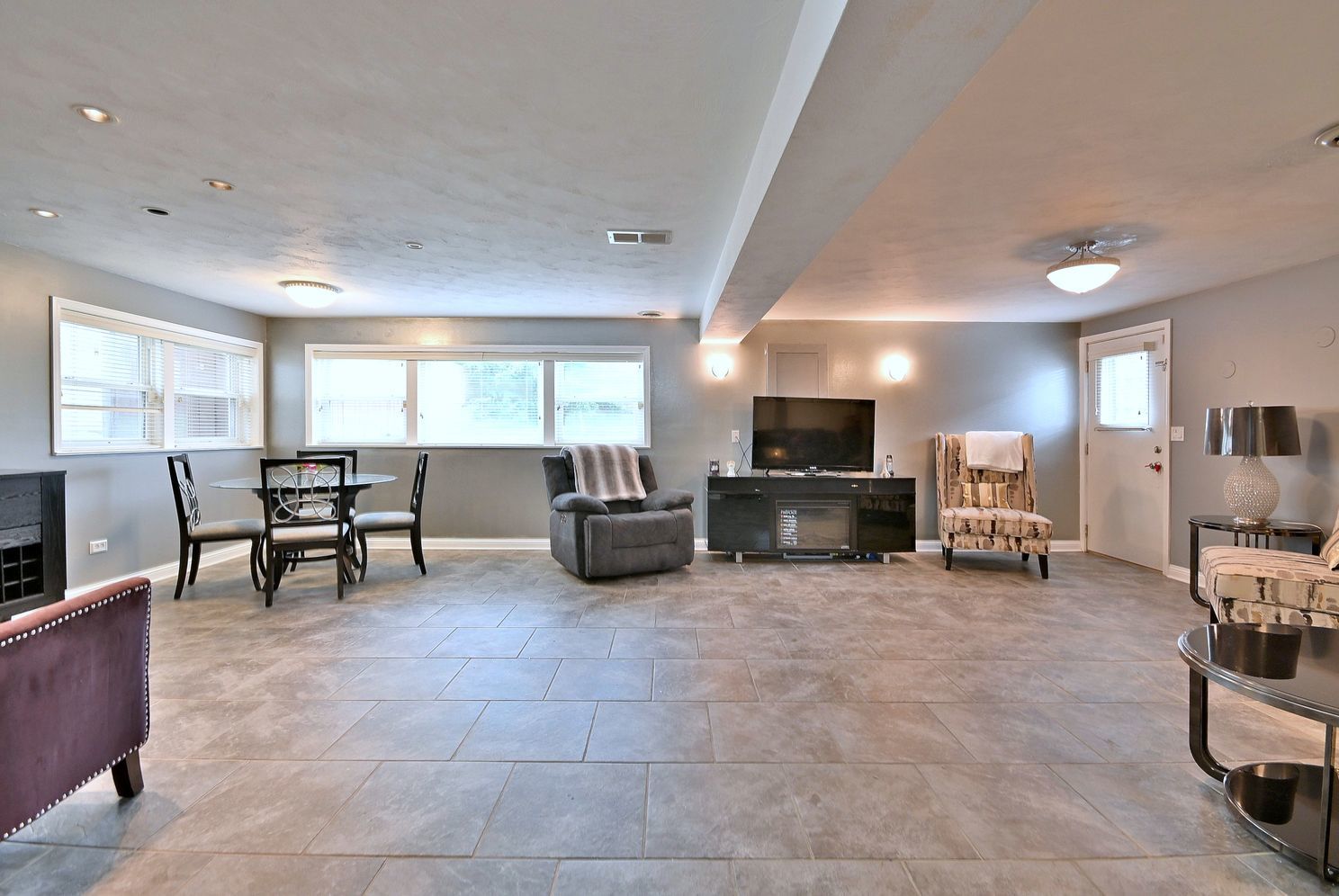 2634 S Stratford Avenue, Westchester, IL 60154