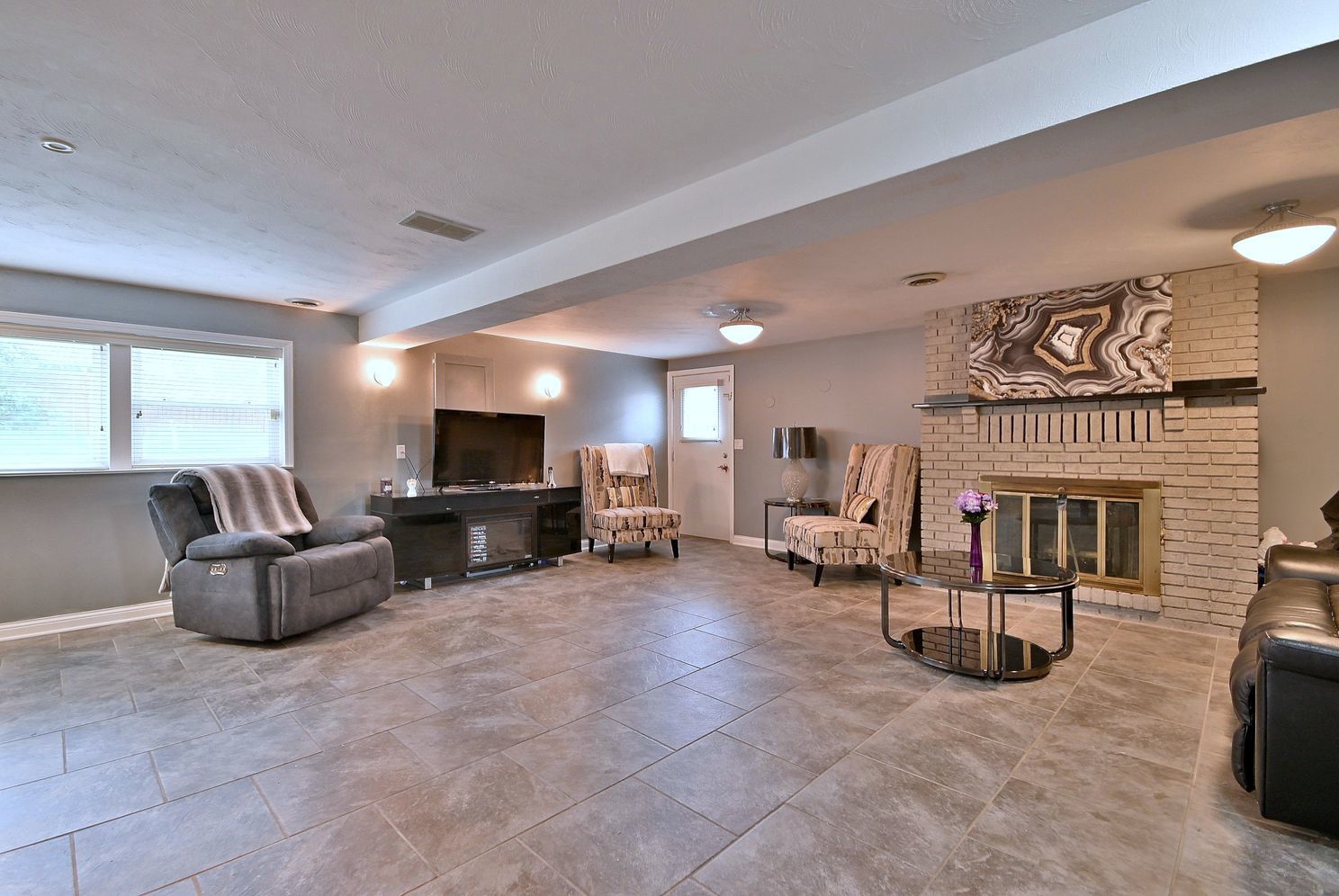 2634 S Stratford Avenue, Westchester, IL 60154