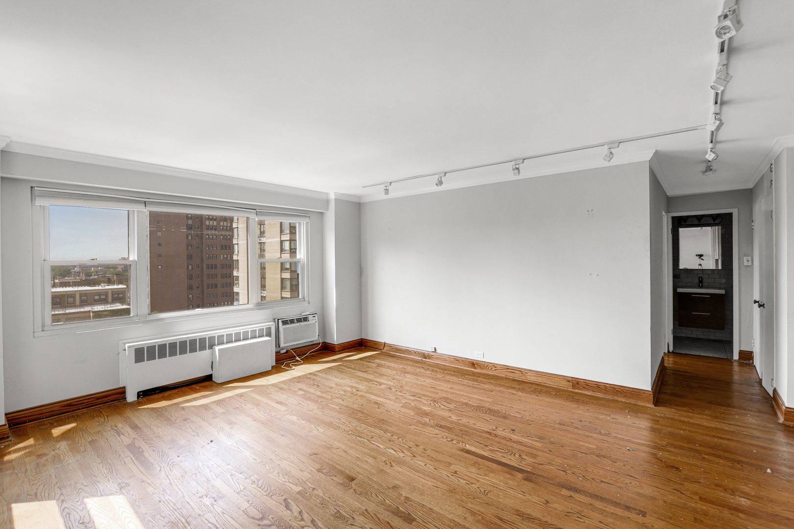 2909 N Sheridan Road #1105, Chicago, IL 60657