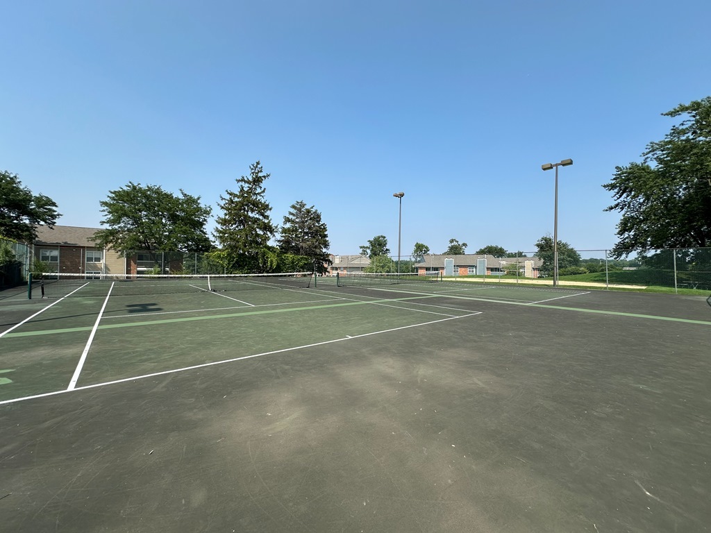 6170 Knoll Lane Court #103, Willowbrook, IL 60527