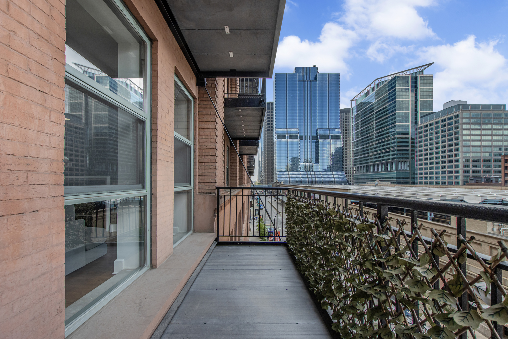 165 N Canal Street #503, Chicago, IL 60606