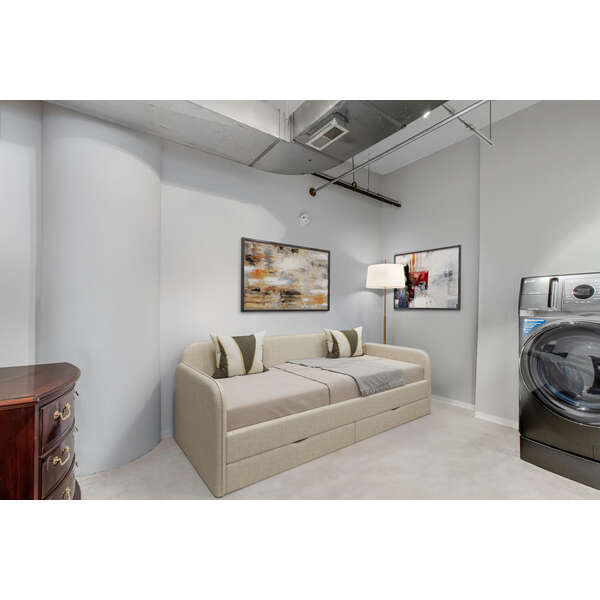 165 N Canal Street #503, Chicago, IL 60606