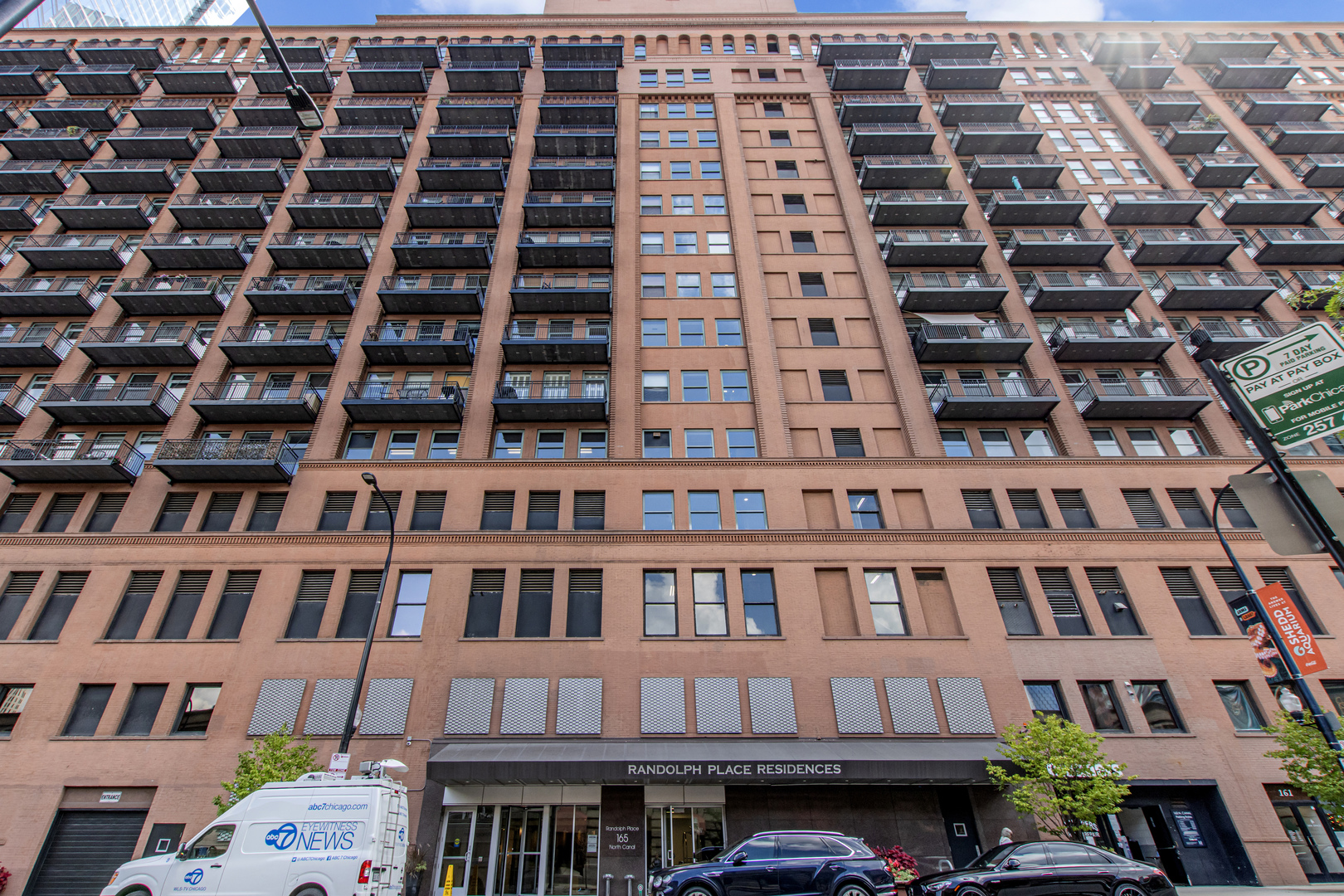 165 N Canal Street #503, Chicago, IL 60606