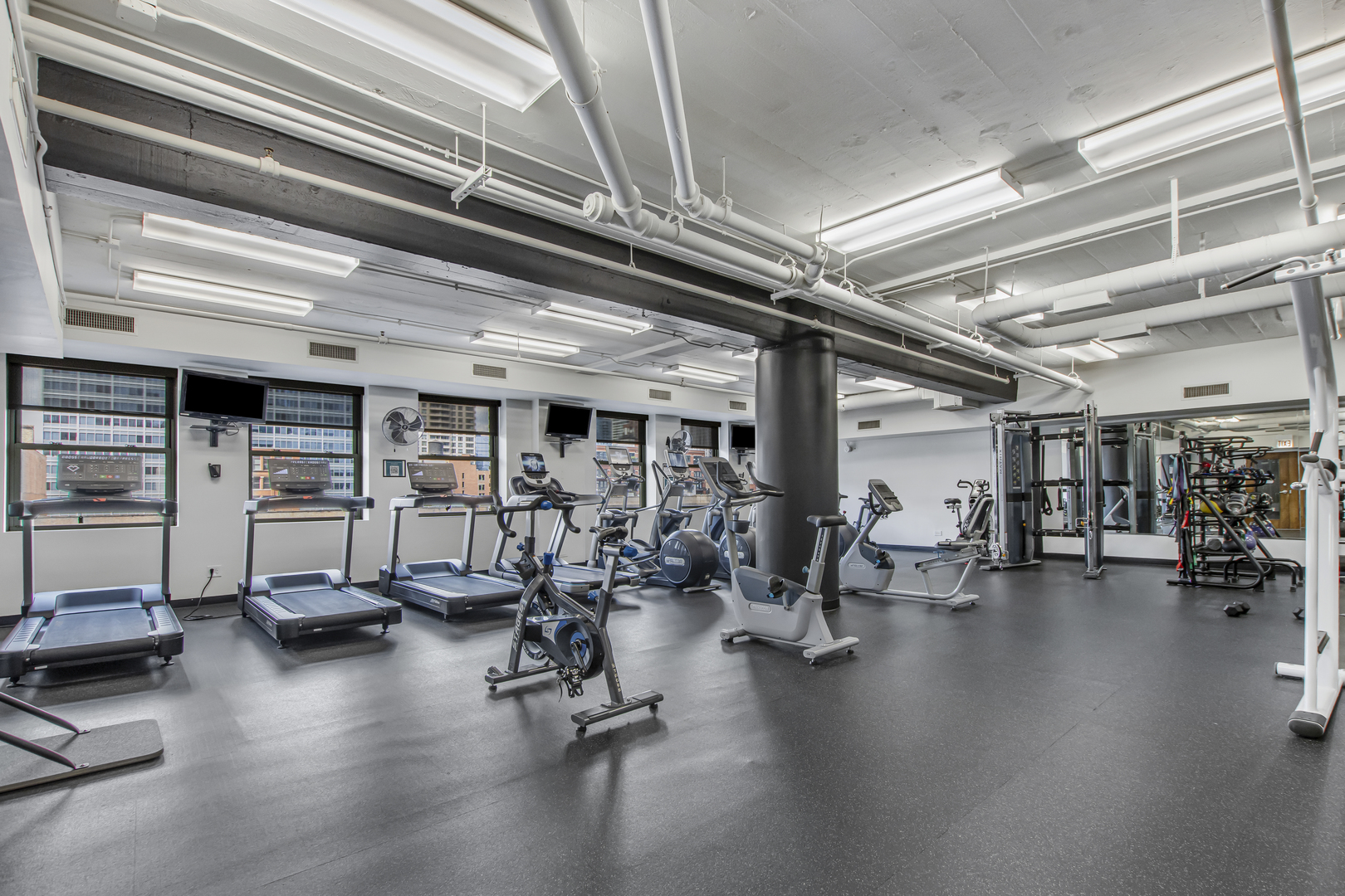 165 N Canal Street #503, Chicago, IL 60606