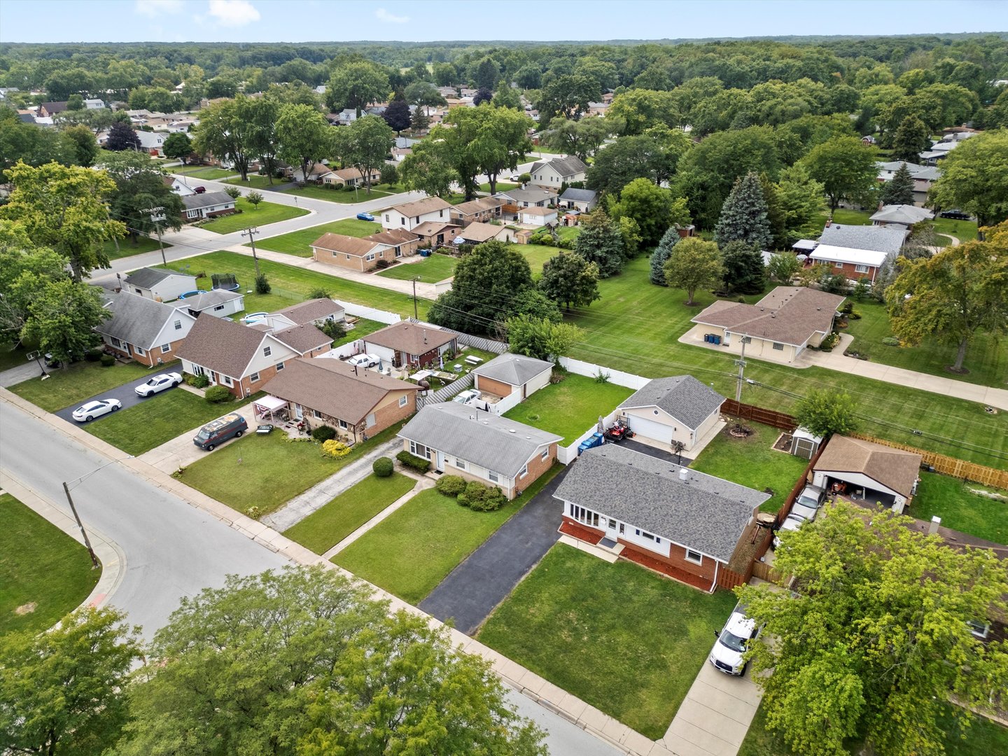 13018 W Playfield Drive, Crestwood, IL 60418