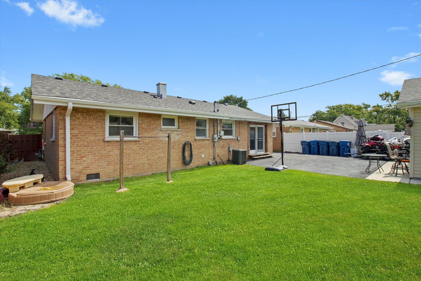 13018 W Playfield Drive, Crestwood, IL 60418